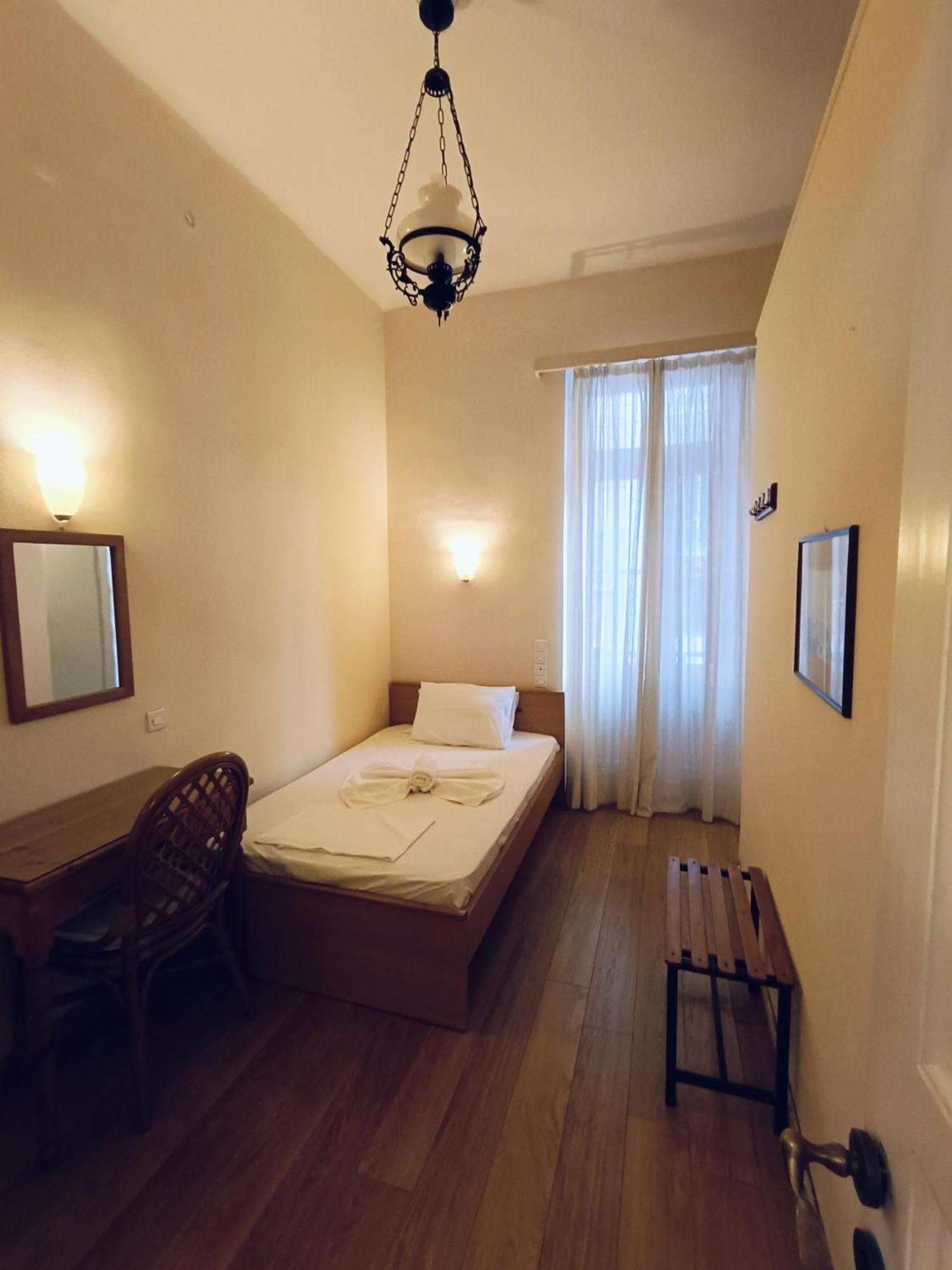 Anesis Hotel Лутра-Эдипсу Экстерьер фото