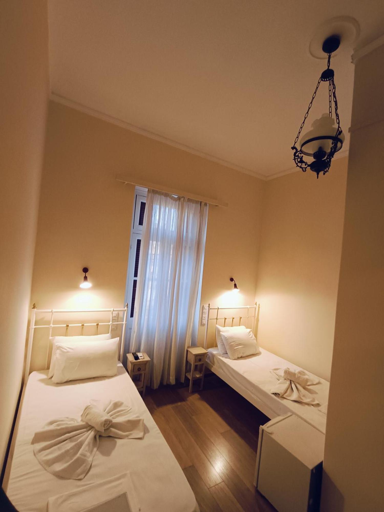 Anesis Hotel Лутра-Эдипсу Экстерьер фото