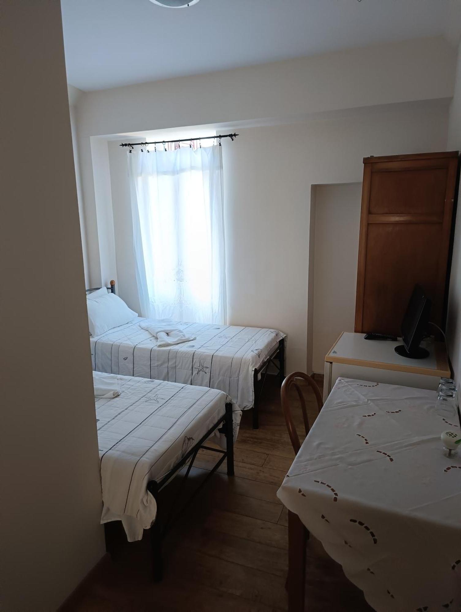Anesis Hotel Лутра-Эдипсу Экстерьер фото
